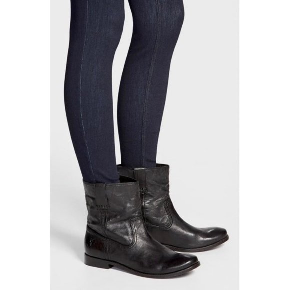 Frye Anna Shortie Black Leather Cute Casual Streetwear Pull On Ankle Booties - Picture 3 of 16